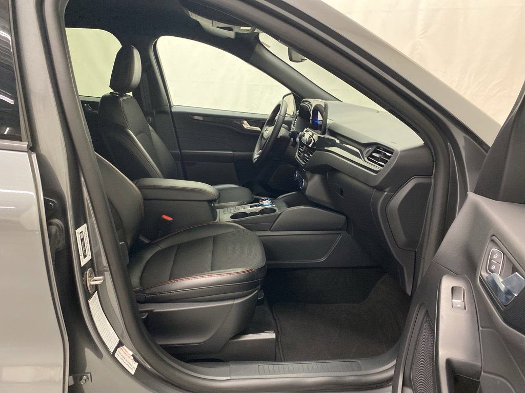 Used 2025 Ford Escape ST-Line AWD/4WD image 15