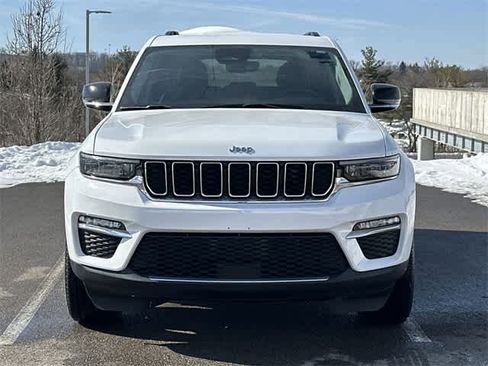 Used 2023 Jeep Grand Cherokee Limited image 21