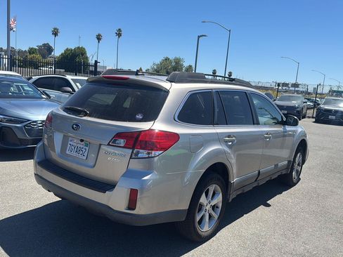 Used 2014 Subaru Outback 2.5i Limited AWD/4WD image 6
