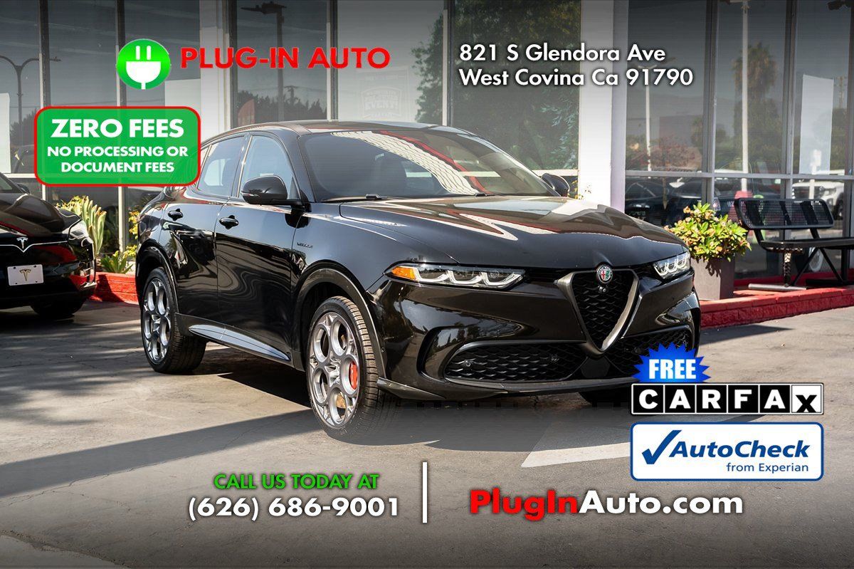 Used 2024 Alfa Romeo Tonale Veloce AWD/4WD image 3