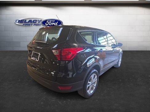 Used 2019 Ford Escape S image 5