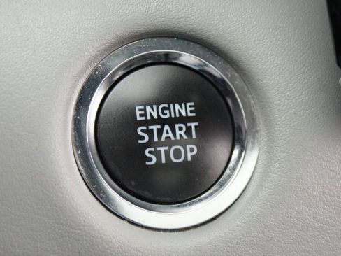 Used 2022 Toyota Highlander Platinum image 10