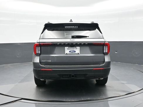 New 2026 Ford Explorer Active image 5