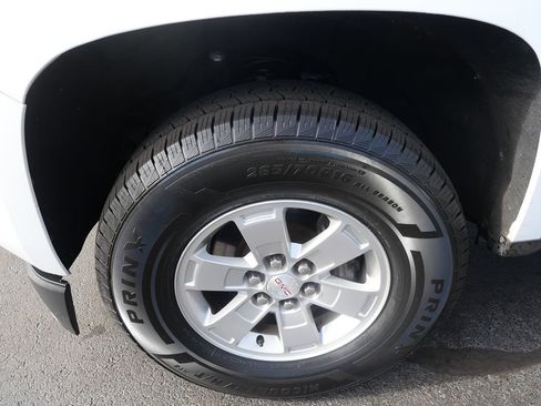 Used 2016 GMC Canyon W/T image 31