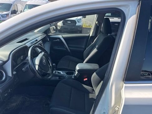 Used 2017 Toyota RAV4 XLE w/ All Weather Liner Package AWD/4WD image 9