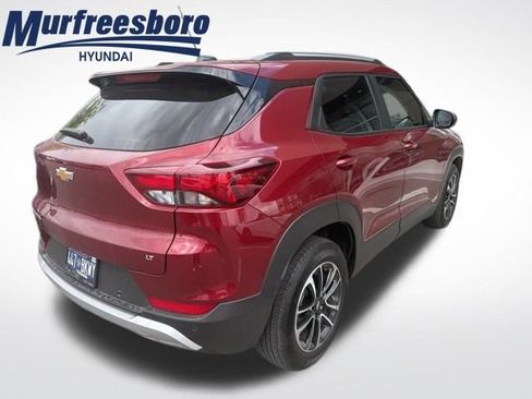 Used 2025 Chevrolet TrailBlazer LT w/ Convenience Package FWD image 6