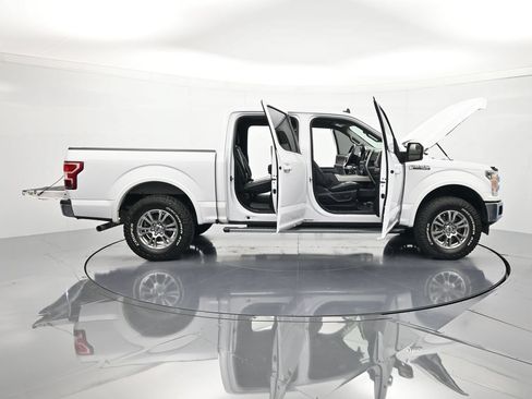 Used 2019 Ford F150 Lariat w/ Trailer Tow Package RWD image 48