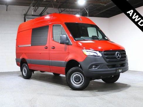 Used 2025 Mercedes-Benz Sprinter 2500 image 1