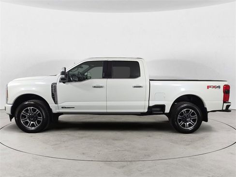 Certified 2024 Ford F350 Platinum image 2