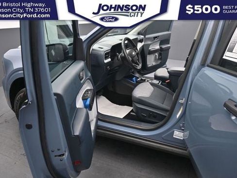 Used 2025 Ford Maverick XLT w/ Equipment Group 301A AWD/4WD image 26