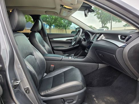 Used 2019 INFINITI QX50 Essential w/ Premium Heat Package FWD image 28