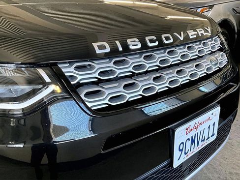 Used 2023 Land Rover Discovery Sport S image 31