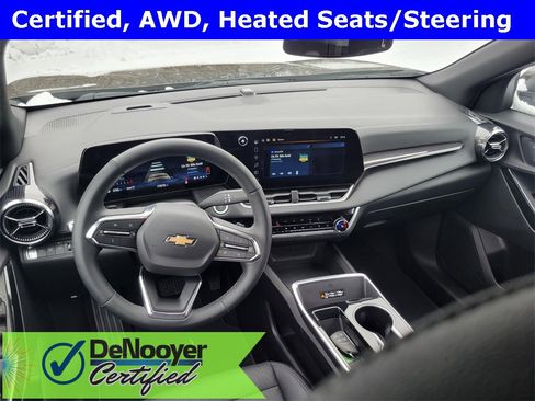 Used 2025 Chevrolet Equinox LT w/ Convenience Package II image 23