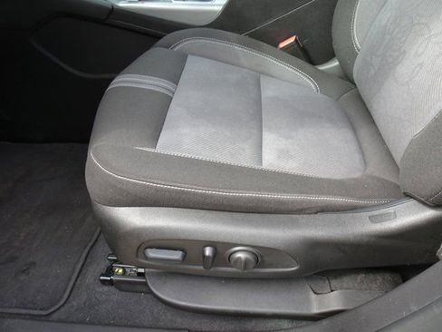 Used 2024 Chevrolet Blazer LT w/ Convenience Package FWD image 9