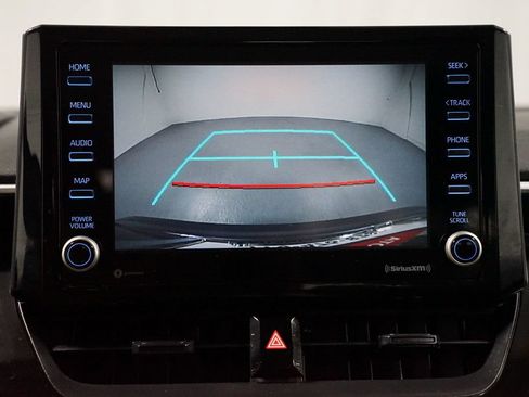 Used 2022 Toyota Corolla LE FWD image 18