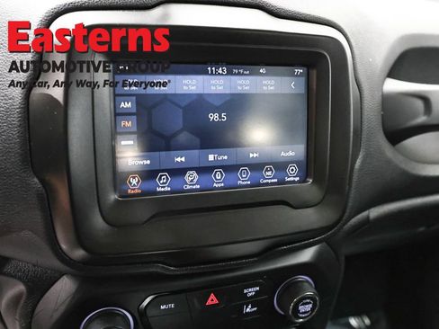 Used 2021 Jeep Renegade Sport image 18