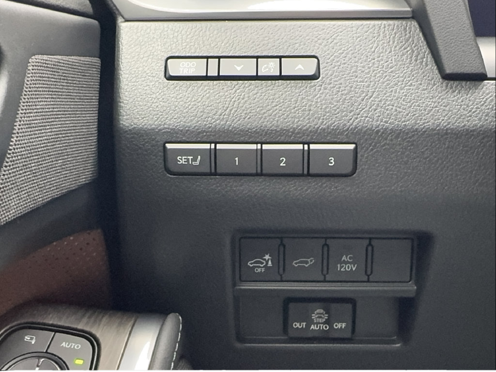 Used 2024 Lexus GX 550 AWD/4WD image 46