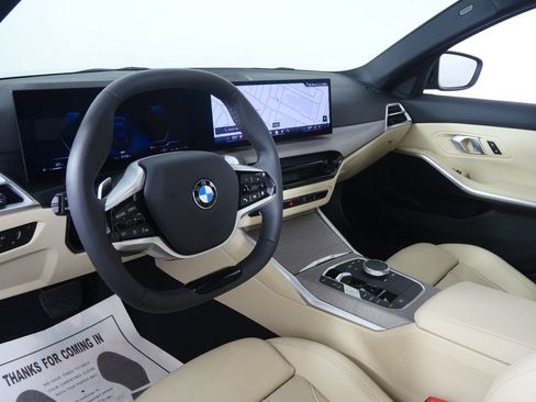Used 2025 BMW 330i xDrive Sedan w/ Convenience Package AWD/4WD image 13