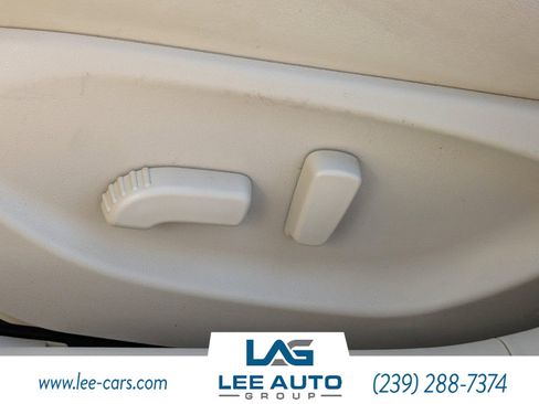 Used 2017 INFINITI Q50 3.0t Premium w/ 3.0T Premium Plus Package image 16