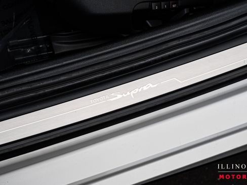 Used 2020 Toyota Supra Premium image 16