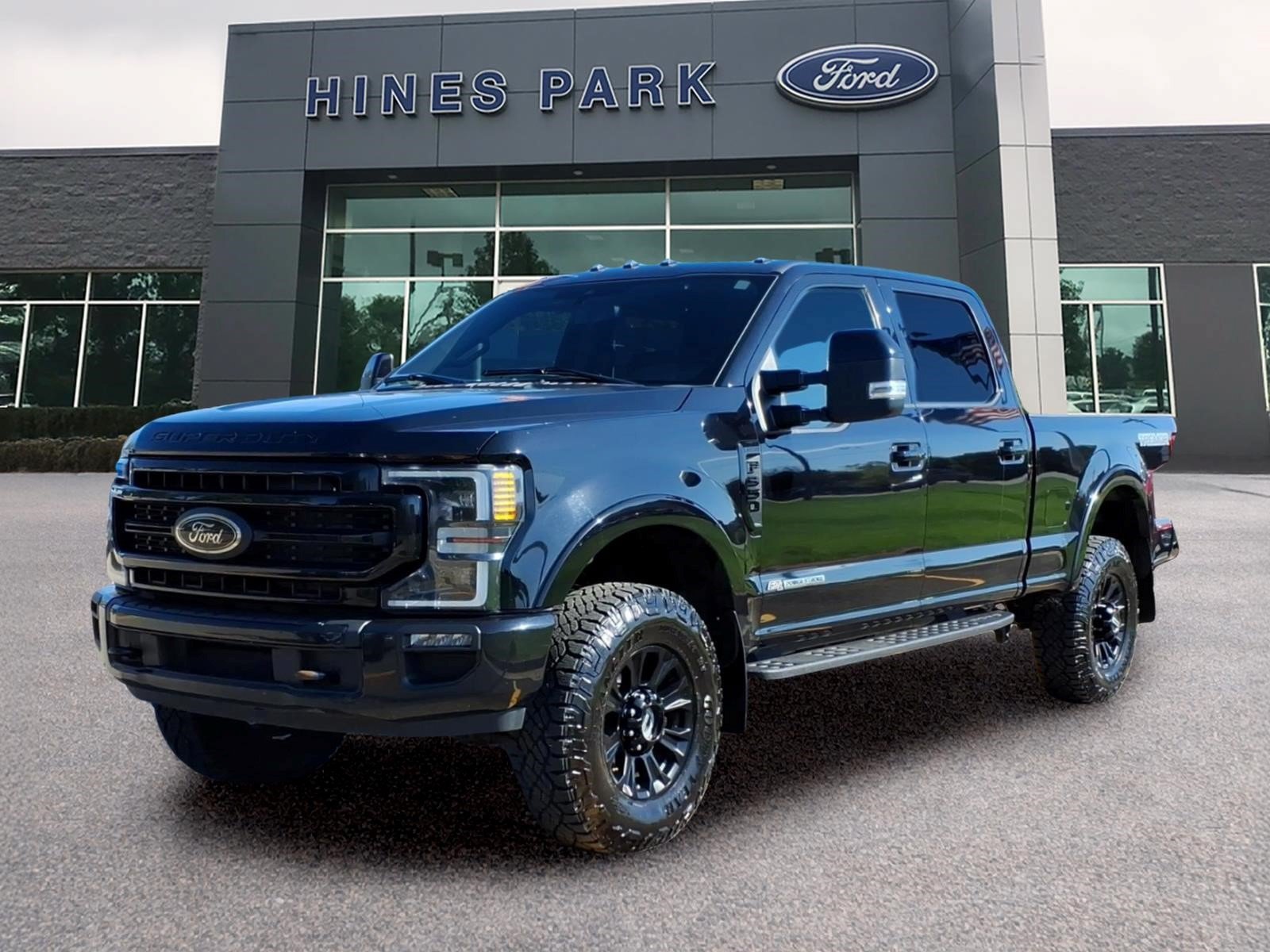 Used 2021 Ford F350 Lariat AWD/4WD image 3