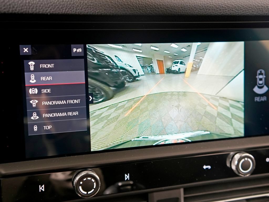 Used 2026 Porsche Macan AWD/4WD image 27