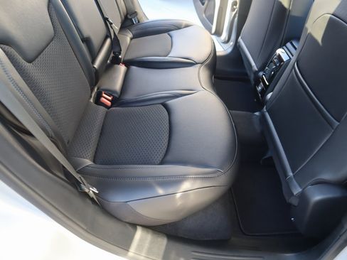 New 2026 Jeep Compass Latitude image 14