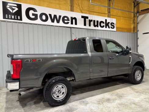 Used 2018 Ford F250 XL w/ Power Equipment Group AWD/4WD image 6