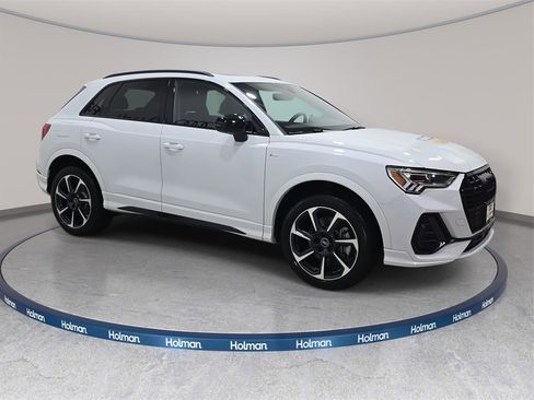 Certified 2025 Audi Q3 2.0T Premium Plus w/ Premium Plus Package image 5