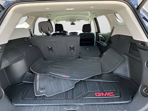 Used 2018 GMC Terrain SLE w/ Driver Convenience Package AWD/4WD image 13