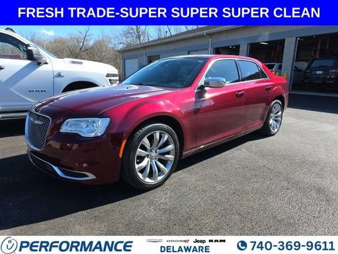 Used 2021 Chrysler 300 Touring w/ Chrome Appearance Package image 1