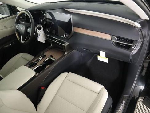 New 2026 Lexus RX 450h AWD image 18