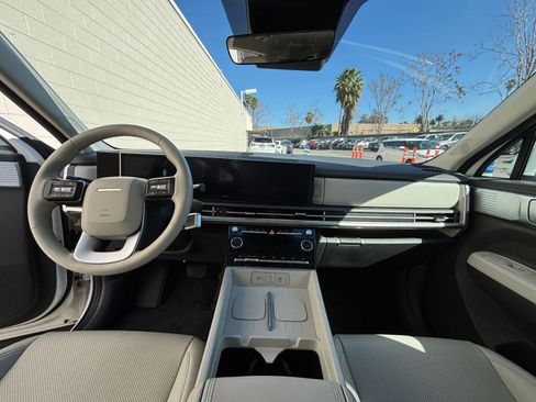 Used 2025 Hyundai Santa Fe SEL image 36