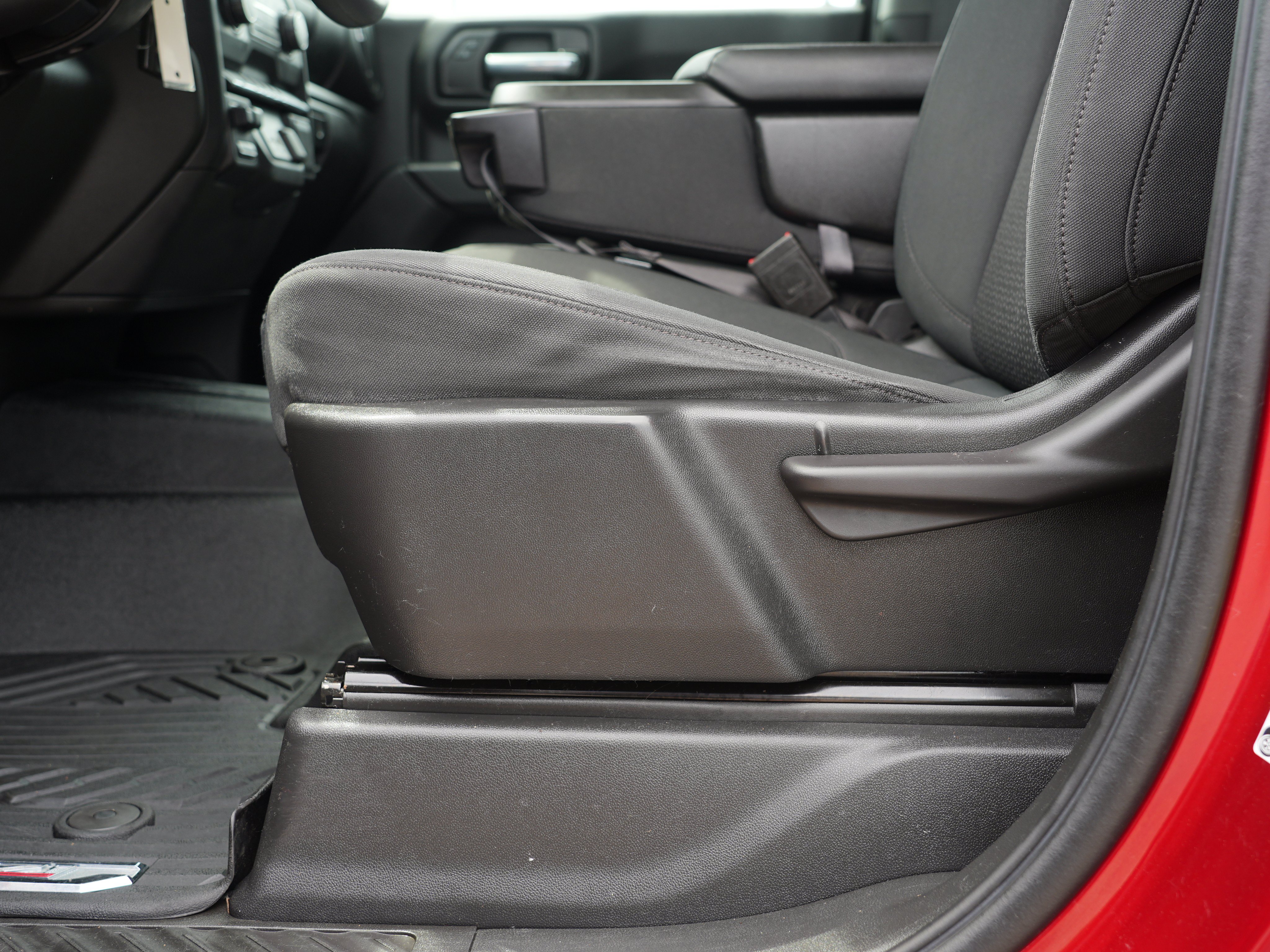 Used 2021 Chevrolet Silverado 1500 Custom Trail Boss w/ LPO, Dark Essentials Package AWD/4WD image 15