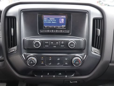 Used 2015 Chevrolet Silverado 3500 W/T AWD/4WD image 9