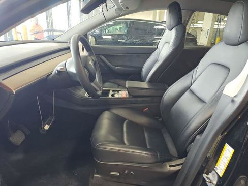 Used 2021 Tesla Model Y Long Range AWD/4WD image 5