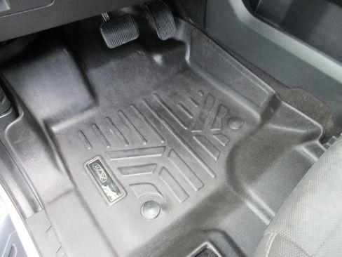 Used 2019 Ford F150 XLT w/ Equipment Group 302A Luxury AWD/4WD image 28
