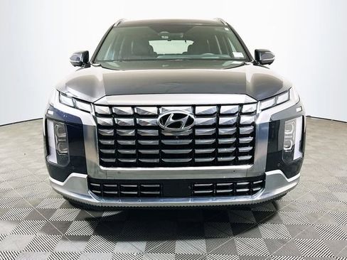 Used 2023 Hyundai Palisade Calligraphy w/ Cargo Package image 3