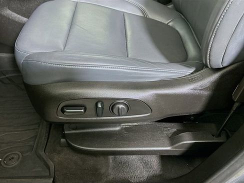 Used 2019 Chevrolet Traverse Premier w/ LPO, Floor Liner Package AWD/4WD image 24