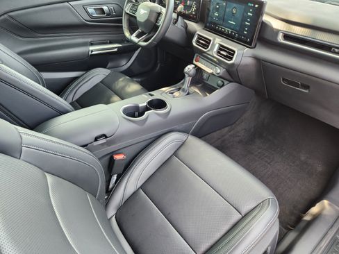 Used 2026 Ford Mustang GT Premium RWD image 9