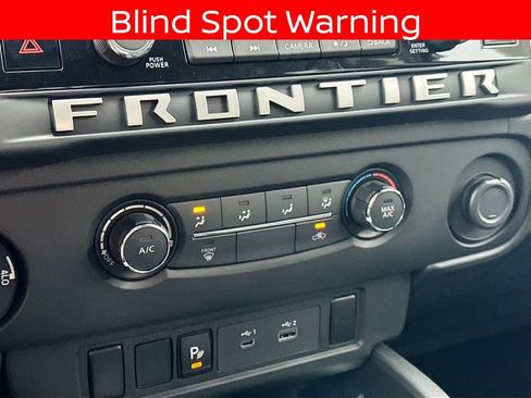 Certified 2025 Nissan Frontier SV AWD/4WD image 14