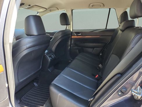 Used 2014 Subaru Outback 2.5i Limited image 17