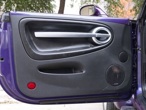 Used 2004 Chevrolet SSR w/ Preferred Equipment Group image 34