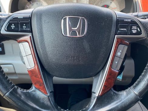Used 2014 Honda Pilot Touring image 24