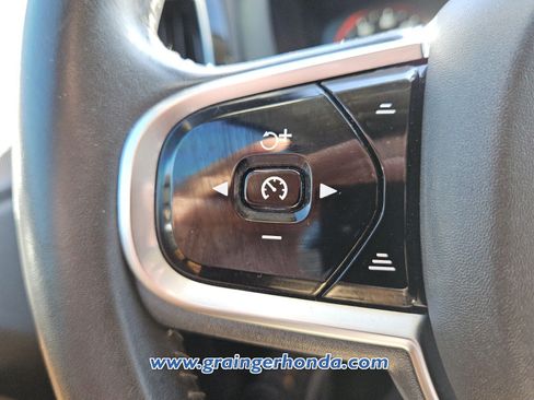 Used 2019 Volvo XC60 T6 Inscription w/ Protection Package Premier AWD/4WD image 19