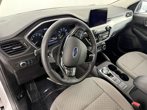 Used 2021 Ford Escape SE w/ SE Sport Appearance Package AWD/4WD image 15