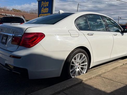 Used 2013 BMW 750i xDrive AWD/4WD image 6