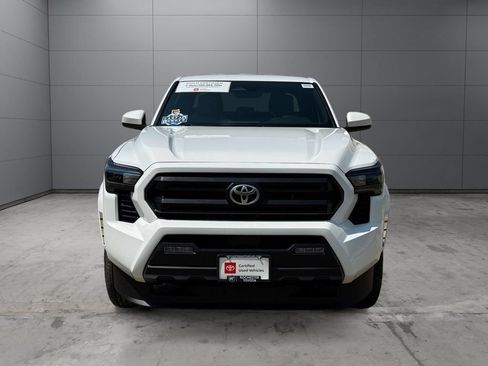 Certified 2025 Toyota Tacoma SR5 AWD/4WD image 8