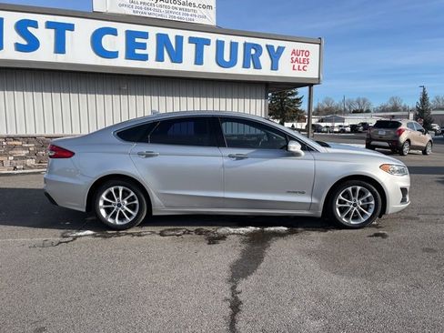 Used 2019 Ford Fusion SEL image 15