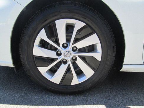Used 2023 Nissan Altima 2.5 S FWD image 8